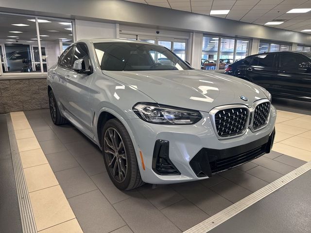 2022 BMW X4 xDrive30i