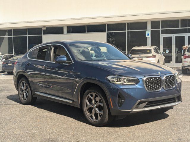 2022 BMW X4 xDrive30i