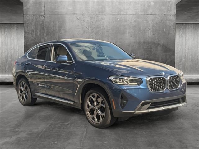 2022 BMW X4 xDrive30i