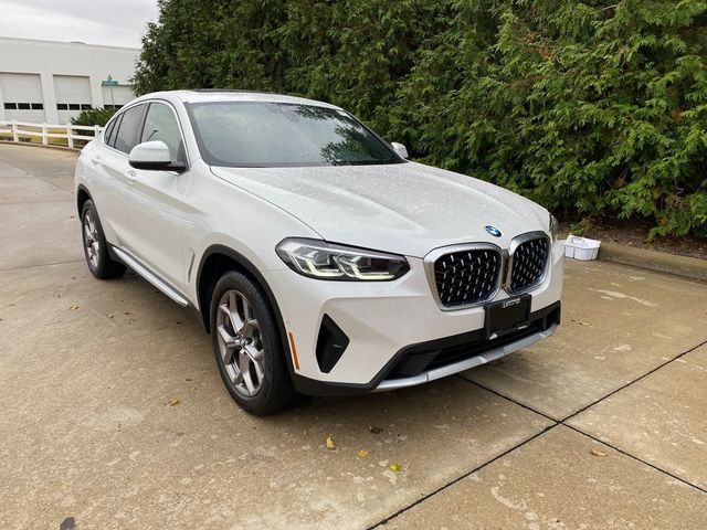 2022 BMW X4 xDrive30i