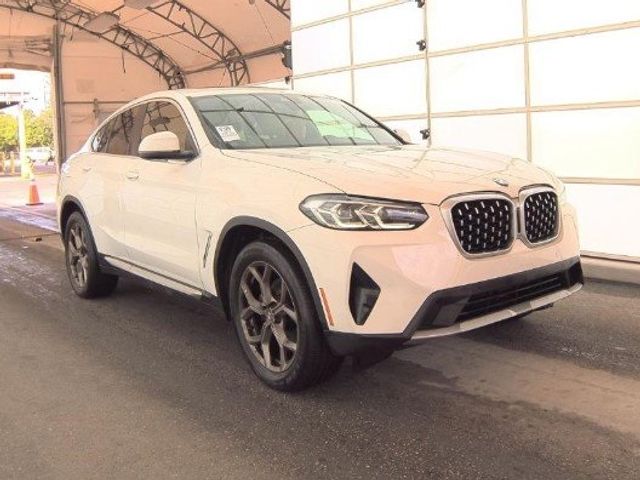 2022 BMW X4 xDrive30i