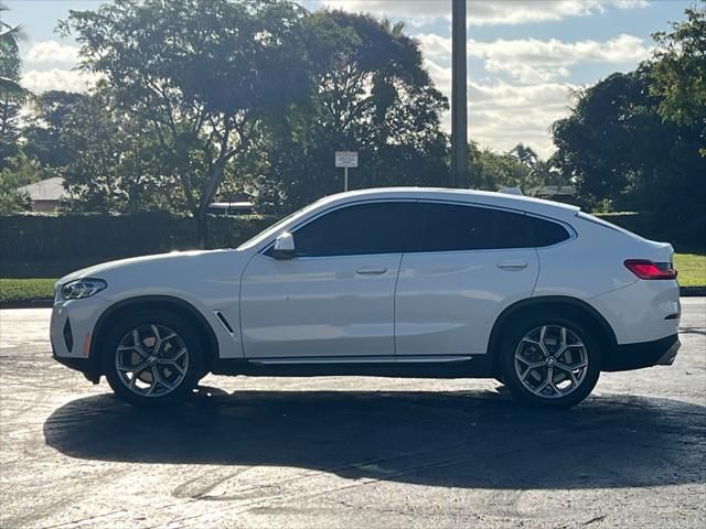 2022 BMW X4 xDrive30i