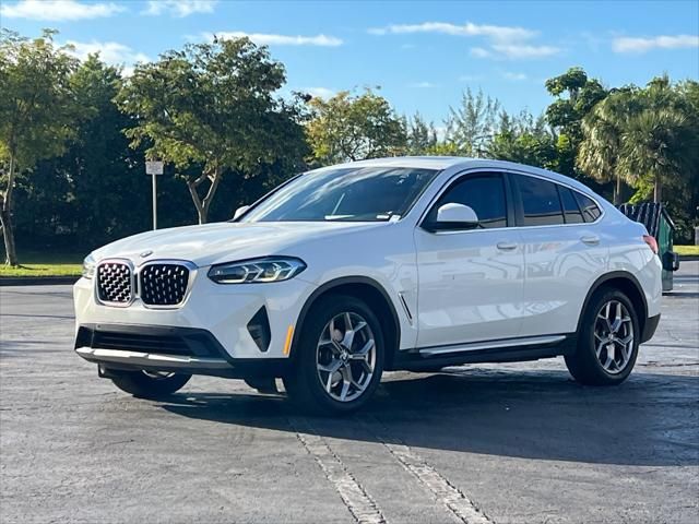 2022 BMW X4 xDrive30i