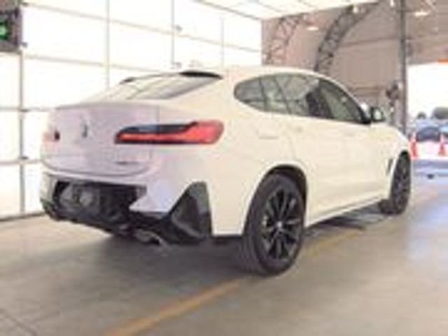 2022 BMW X4 xDrive30i