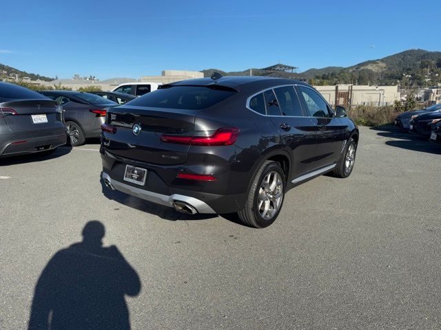 2022 BMW X4 xDrive30i