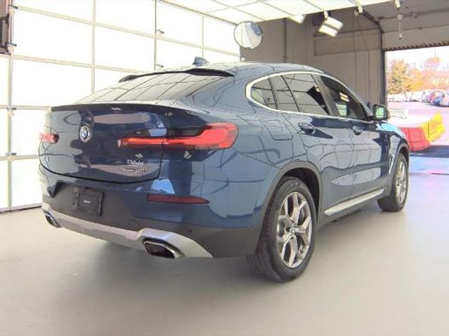 2022 BMW X4 xDrive30i