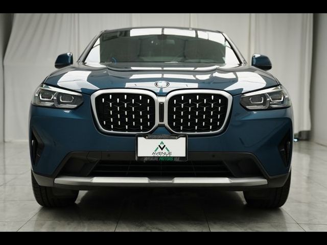 2022 BMW X4 xDrive30i