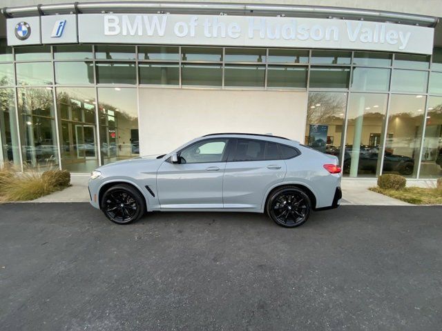 2022 BMW X4 xDrive30i