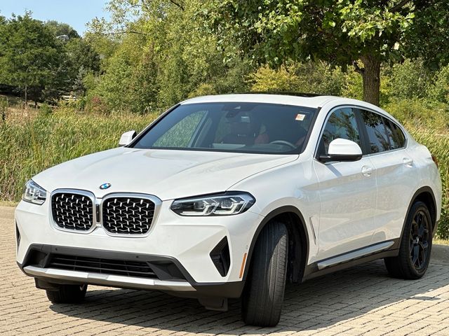 2022 BMW X4 xDrive30i