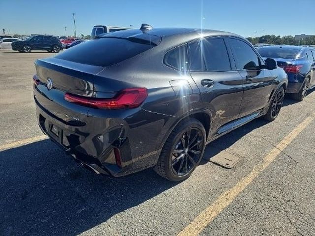 2022 BMW X4 xDrive30i