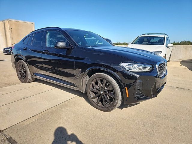 2022 BMW X4 xDrive30i