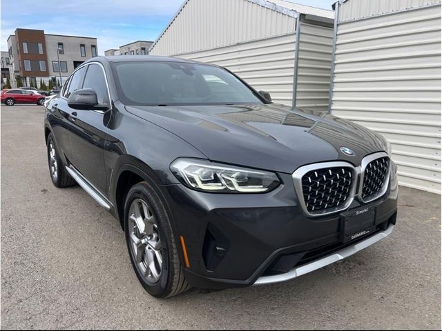 2022 BMW X4 xDrive30i