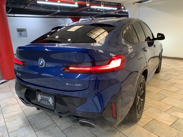 2022 BMW X4 xDrive30i