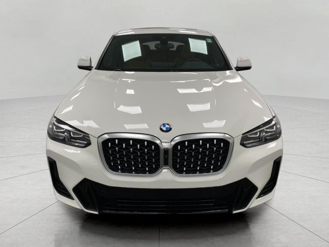 2022 BMW X4 xDrive30i