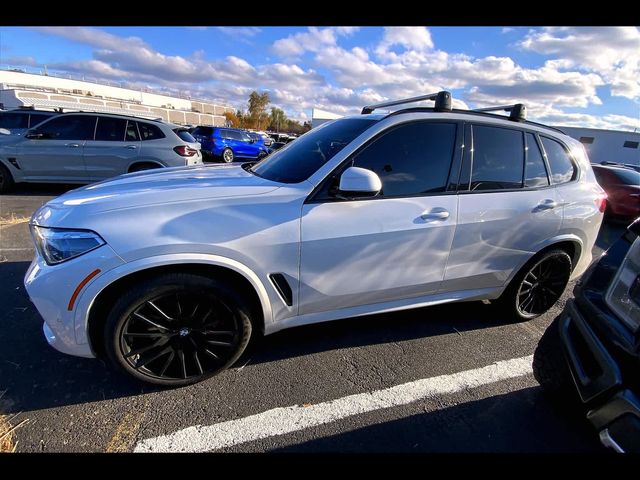 2022 BMW X5 M50i