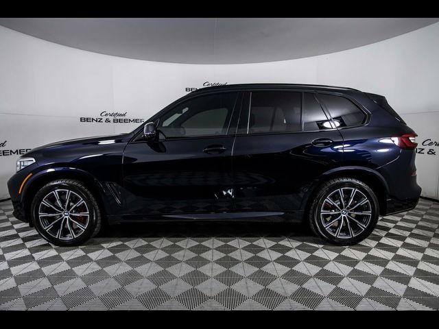 2022 BMW X5 M50i