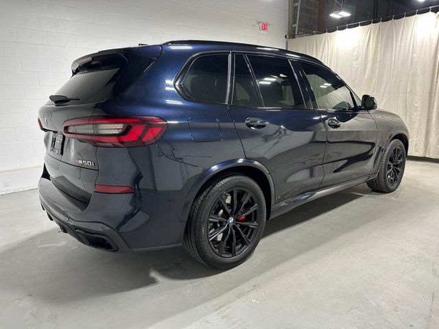 2022 BMW X5 M50i