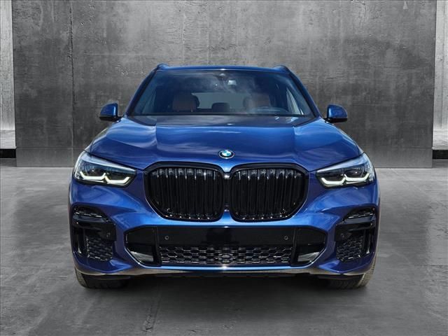 2022 BMW X5 M50i