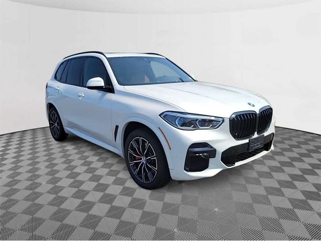 2022 BMW X5 M50i