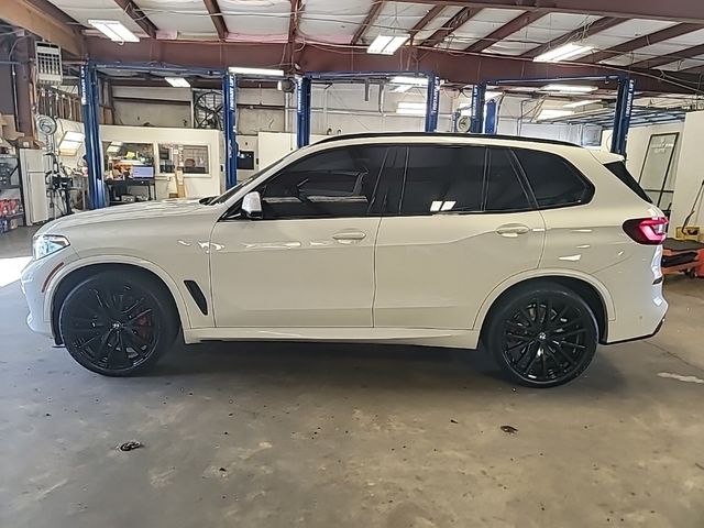 2022 BMW X5 M50i