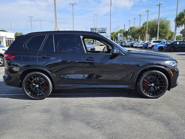 2022 BMW X5 M50i