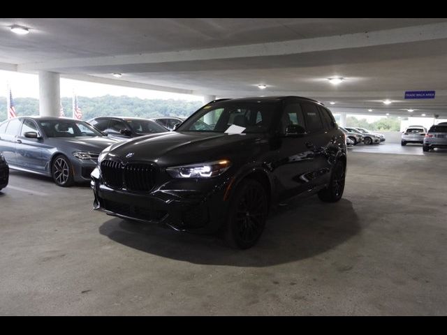 2022 BMW X5 M50i