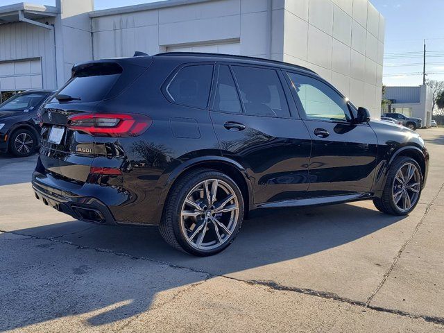 2022 BMW X5 M50i