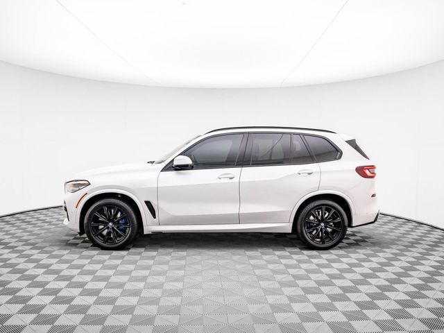 2022 BMW X5 M50i