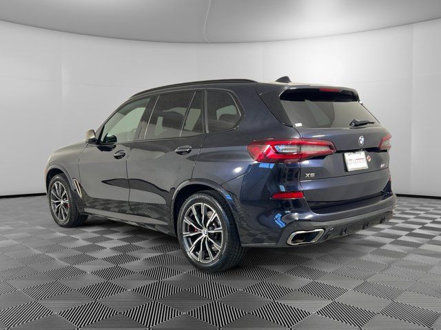 2022 BMW X5 M50i