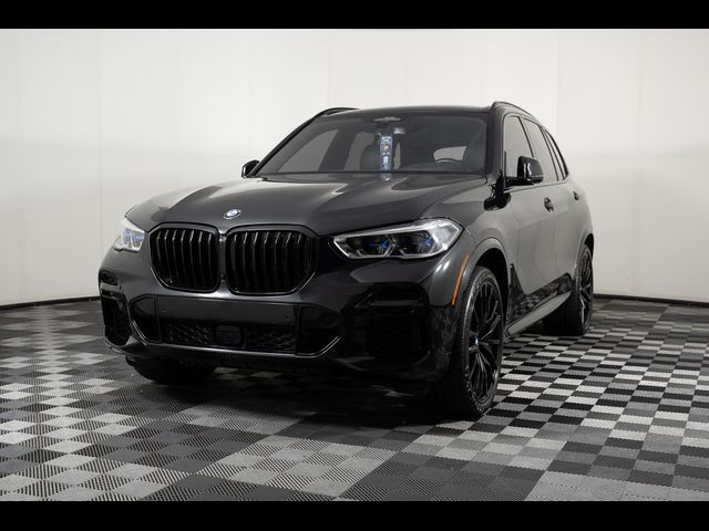 2022 BMW X5 M50i