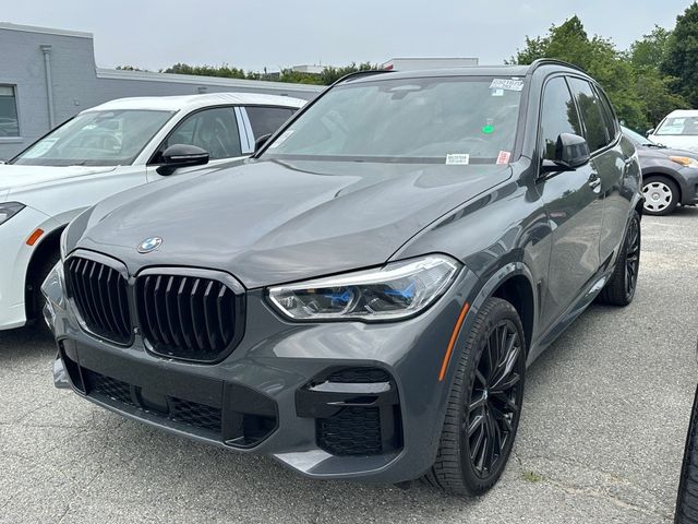 2022 BMW X5 M50i