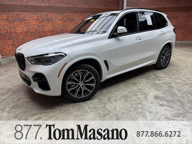 2022 BMW X5 M50i