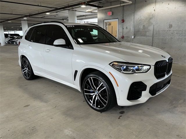 2022 BMW X5 M50i