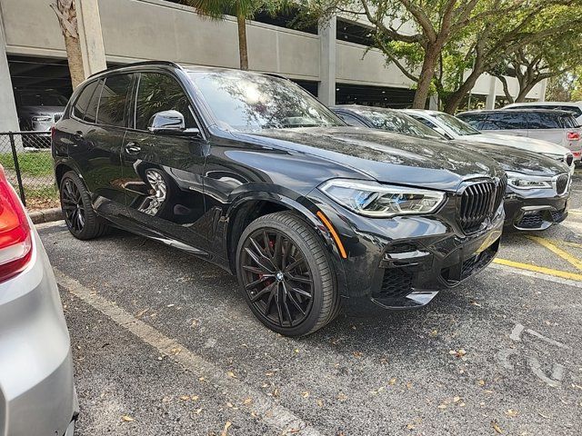 2022 BMW X5 M50i