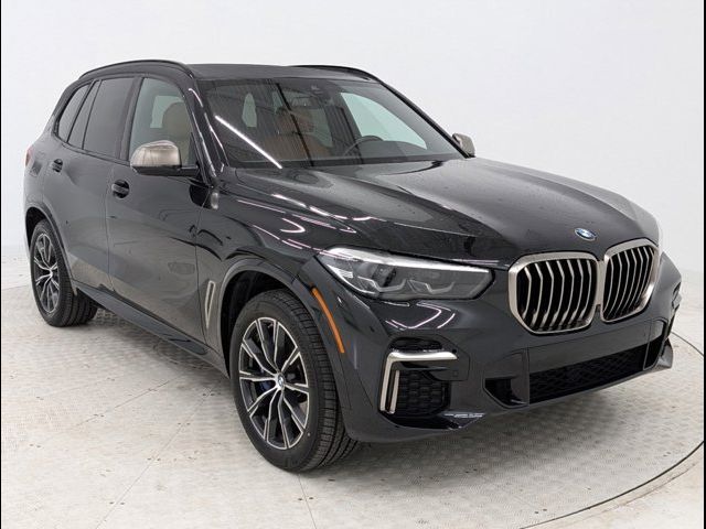 2022 BMW X5 M50i