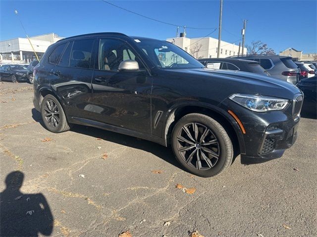 2022 BMW X5 M50i