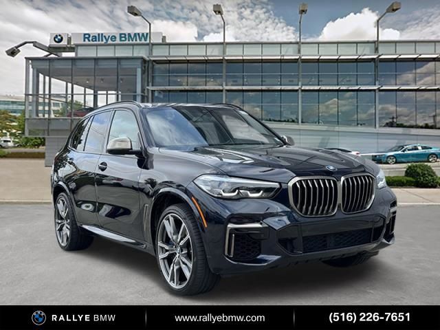 2022 BMW X5 M50i