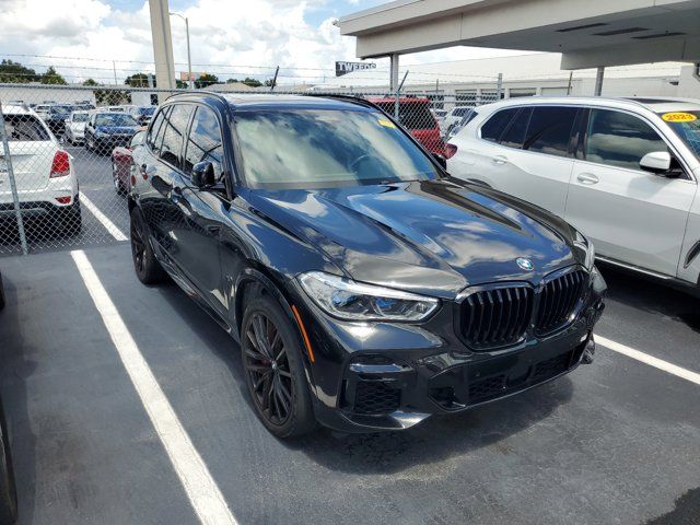 2022 BMW X5 M50i