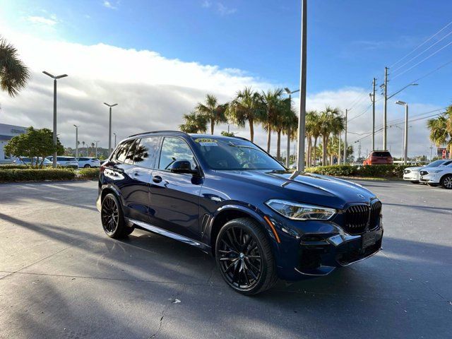 2022 BMW X5 M50i