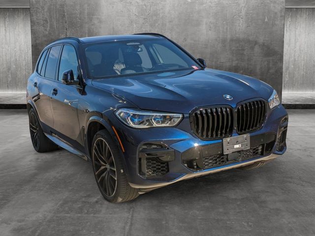 2022 BMW X5 M50i