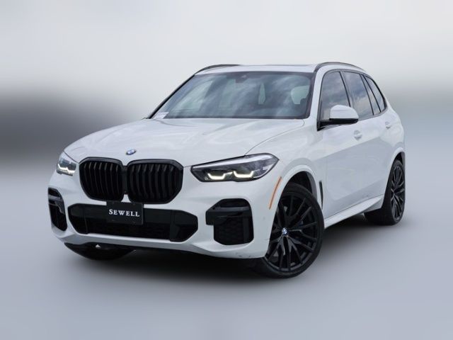 2022 BMW X5 M50i