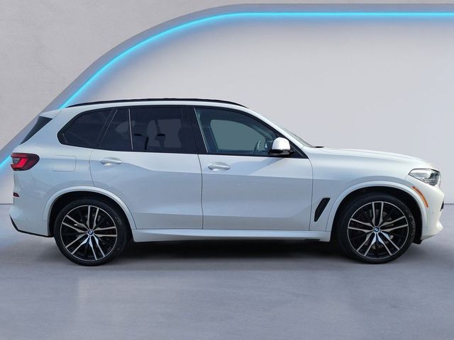 2022 BMW X5 M50i