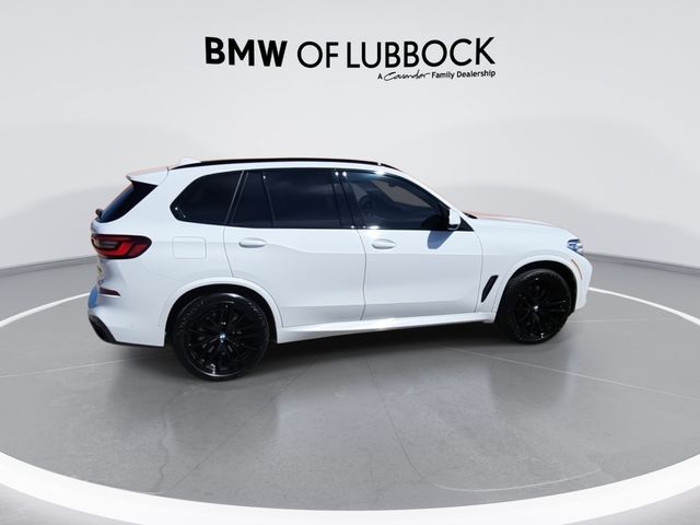 2022 BMW X5 M50i