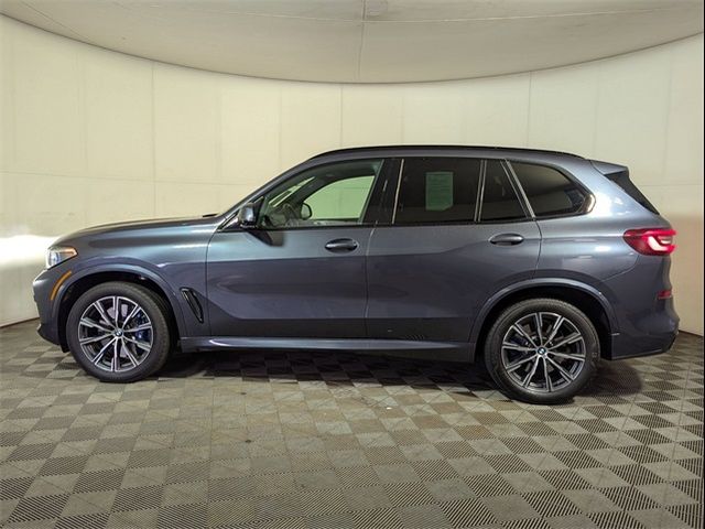 2022 BMW X5 M50i