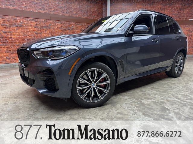 2022 BMW X5 M50i