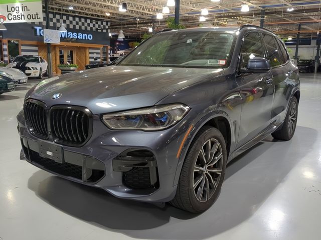 2022 BMW X5 M50i