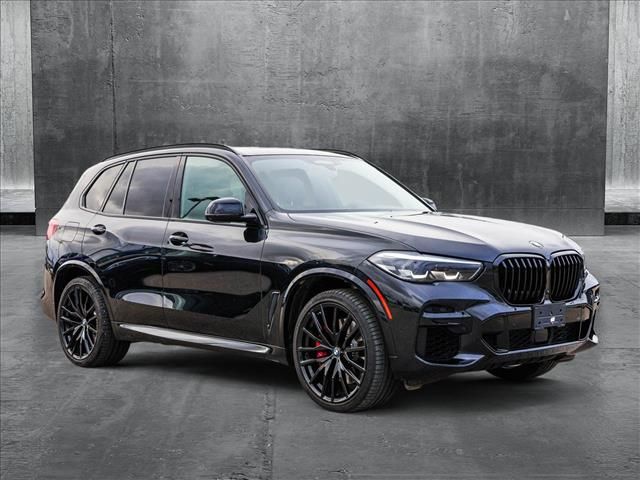 2022 BMW X5 M50i