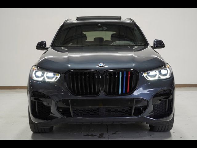 2022 BMW X5 M50i