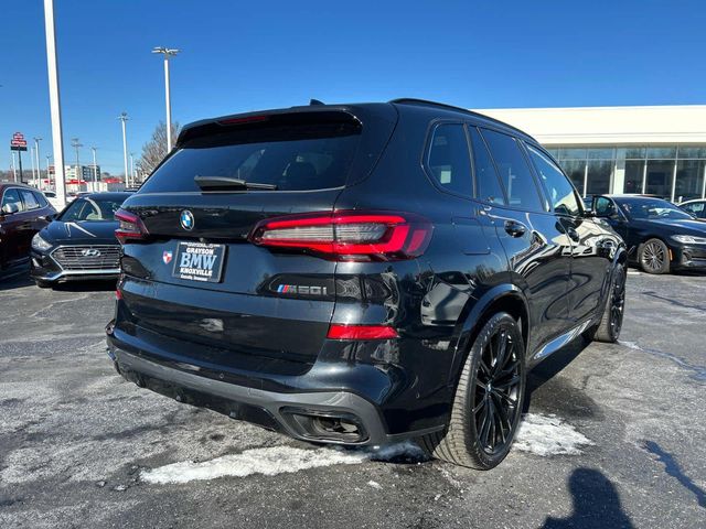 2022 BMW X5 M50i