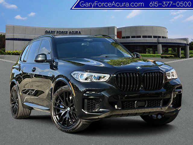 2022 BMW X5 M50i